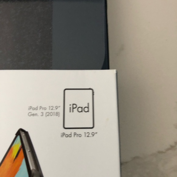 NWT Inflight Folio for iPad Pro- Blue - Picture 2 of 4